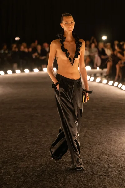 Look 26